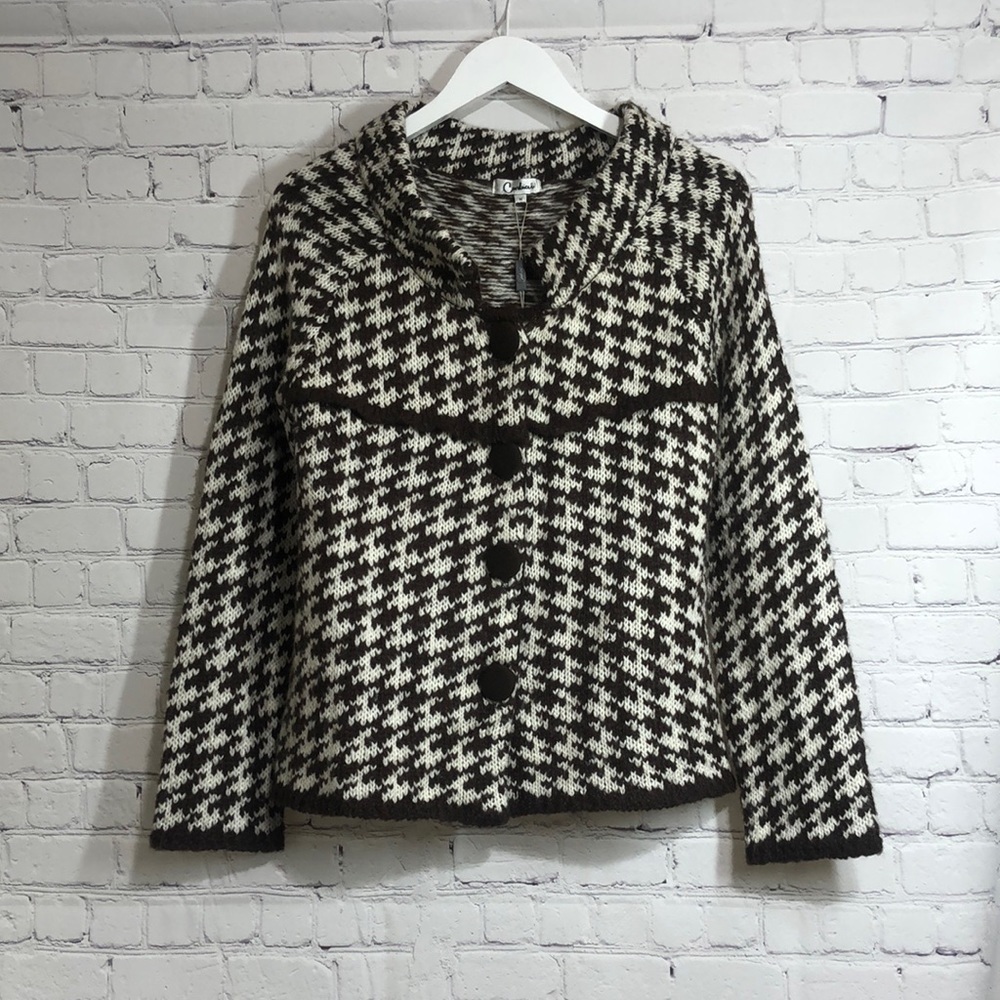 NWT Carducci sweater brown and white